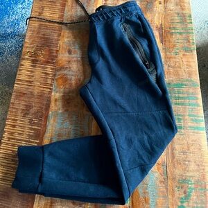 American Eagle Men’s Joggers (size S)